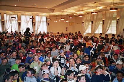 ילדי חברון ביום כיף בנחלת הר-חב