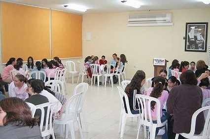 בנות רמת אפעל ביקרו בכפר-חב