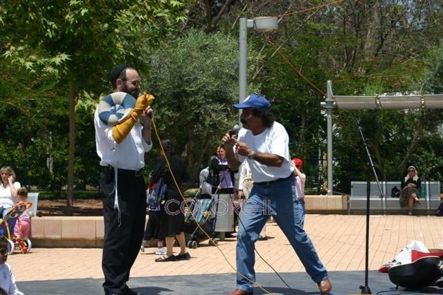 הפנינג חגיגת אביב לילדים והורים ברעננה  