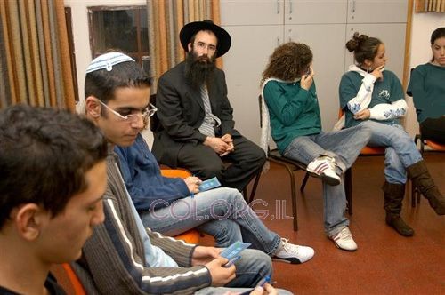 צעירים בחולון מחזקים את הזהות יהודית