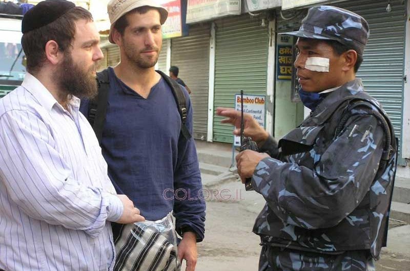 נפאל: מתכוננים לסעודות שבת תחת העוצר