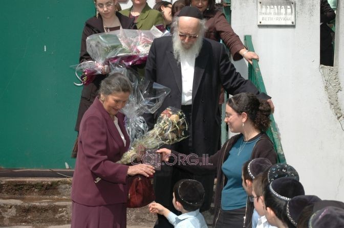 צרפת: הפוליטיקאית היהודית נאמה ב