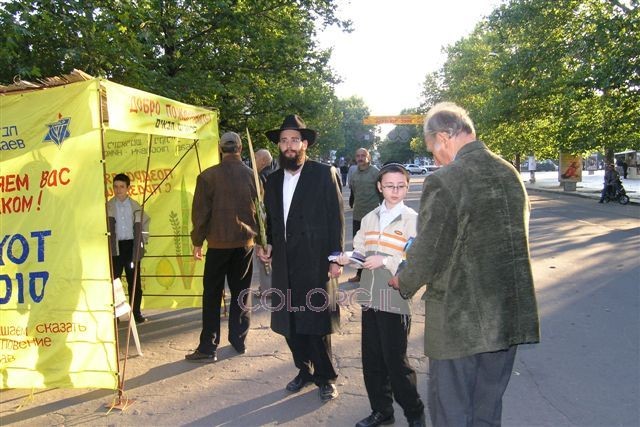 תשרי בעיר הולדתו של הרבי – ניקולייב