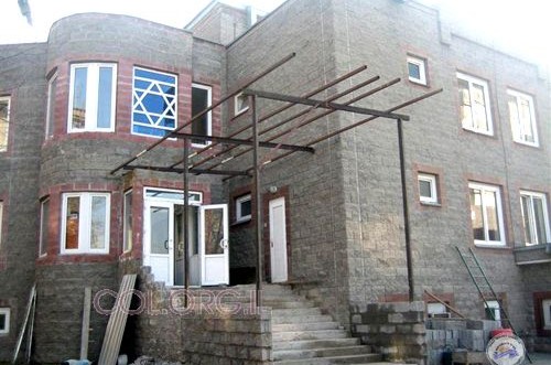 תנופת בנייה: מרחיבים את בית הכנסת באלמא-אטא 