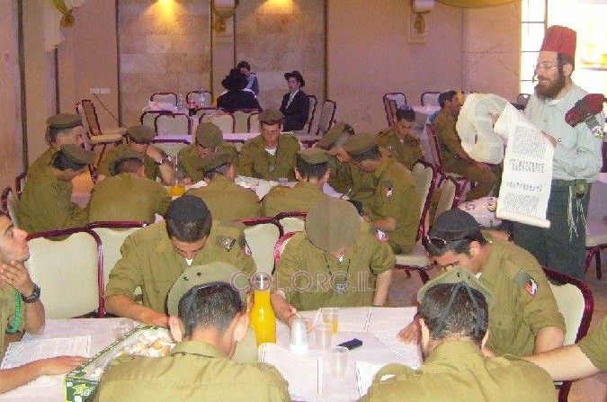התאספות החיילים בבאר-שבע נוצלה לקריאת מגילה
