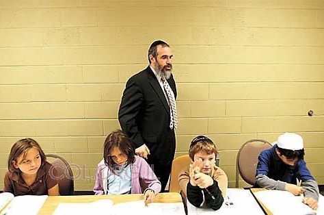 גם לילדים מגיע ללמוד על ארץ-ישראל, אומר השליח
