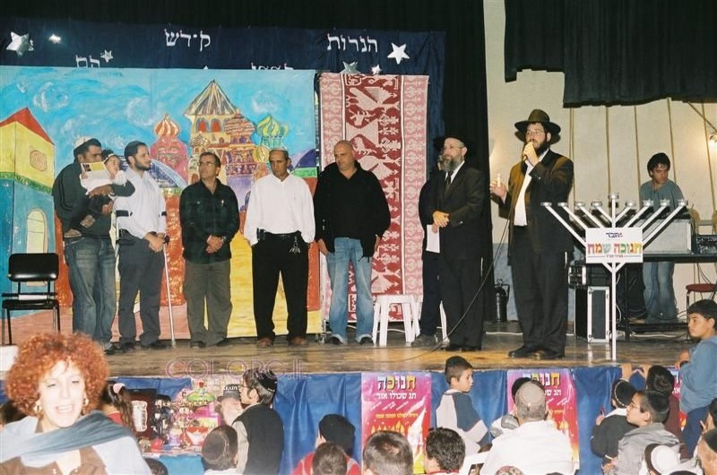 ילדי מגדל חגגו במסיבת חנוכה