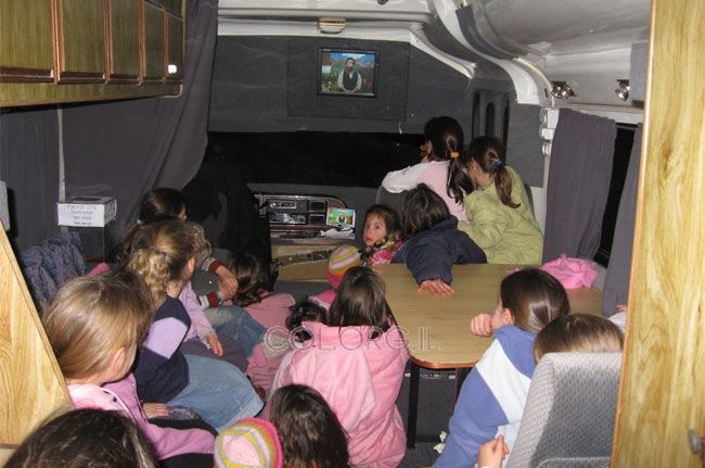 ילדי סוסיא חווים ונהנים בפעילות עם חב