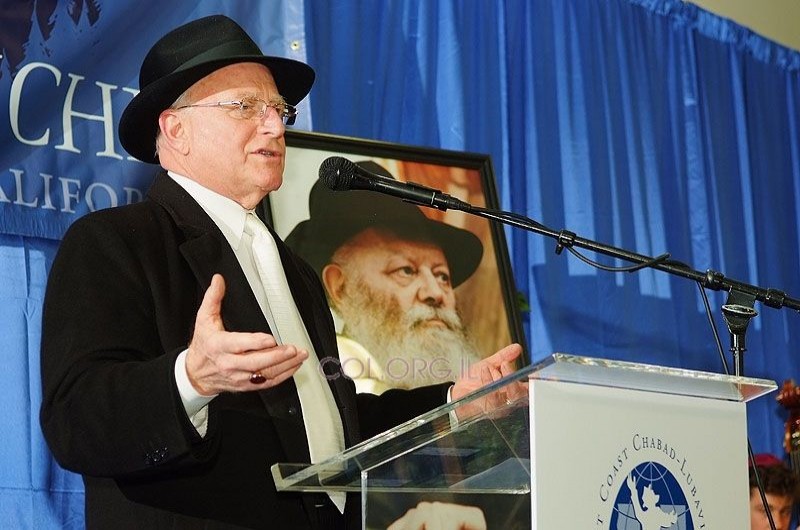 מחבר רב-המכר במאמר רגשני במיוחד ● מיוחד