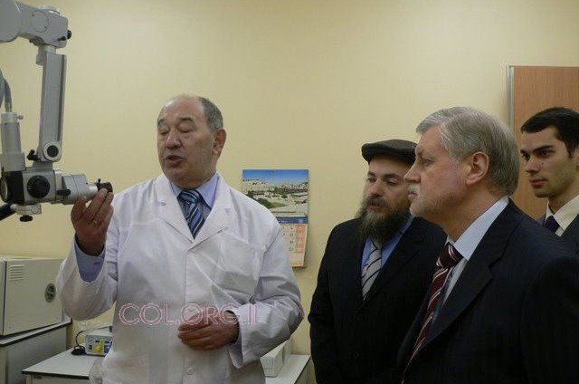ראש הפרלמנט העליון ברוסיה ביקר במרכז החסד