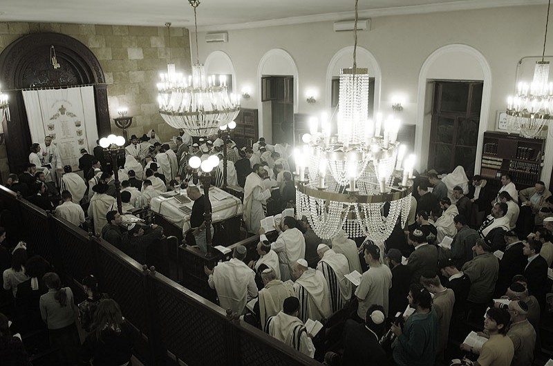 כיפורים באודסה: יהודי העיר גדשו את בתי-הכנסיות