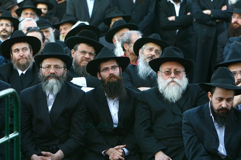 מנחמים את המשפחות האבלות באמצעות COL מנחמים את המשפחות האבלות באמצעות COL