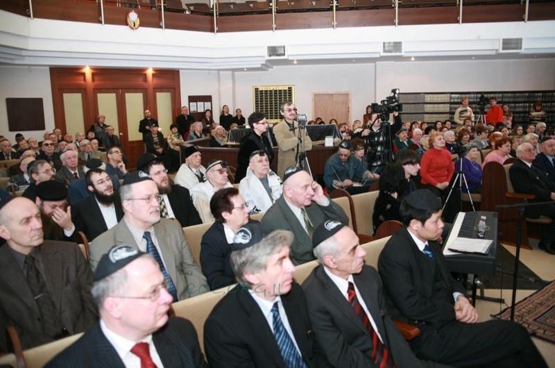 יקטרינבורג: עשרה קונסולים באירוע זיכרון לשואה