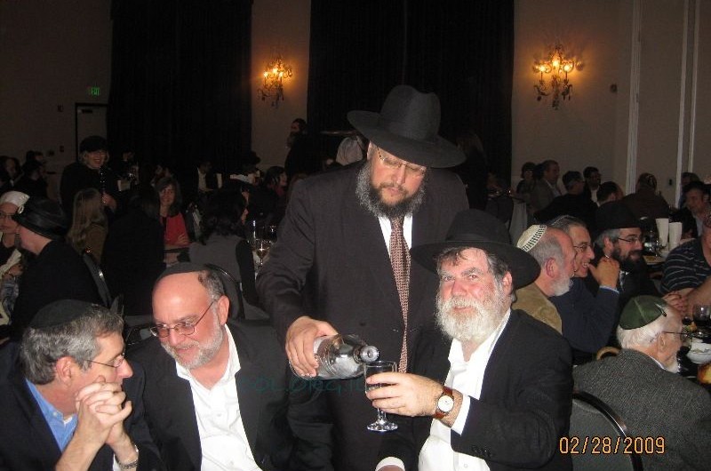 קליפורניה: מאות בשבת 
