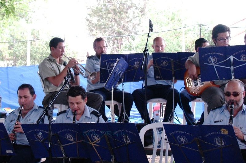תזמורת משטרת ישראל עשתה שמח בניגוני חב