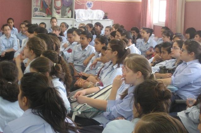 תיכון בנות מנחם: פעילות מיוחדת לח