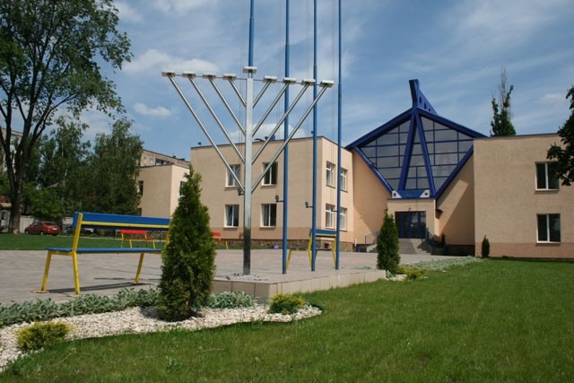 קריווירוג: נשלמת בניית בית הכנסת המרהיב