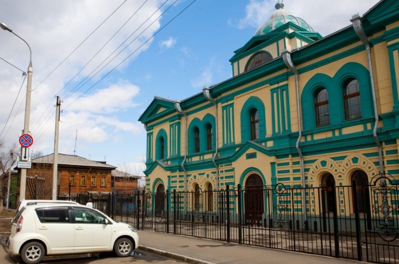 סיביר: אין חניה לרכבים בשבת ליד בית הכנסת