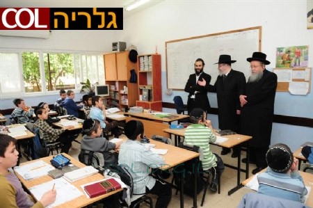 סגן שר החינוך ביקר במוסדות חינוך חב
