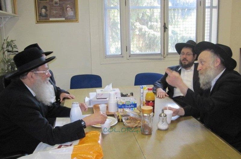 הרב נפתלי רוט ערך מסע חינוכי במוסדות חב הרב נפתלי רוט ערך מסע חינוכי במוסדות חב