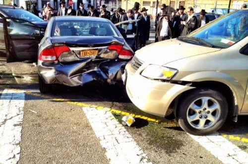 קראון הייטס: המתין ברמזור ונפגע בתאונת דרכים