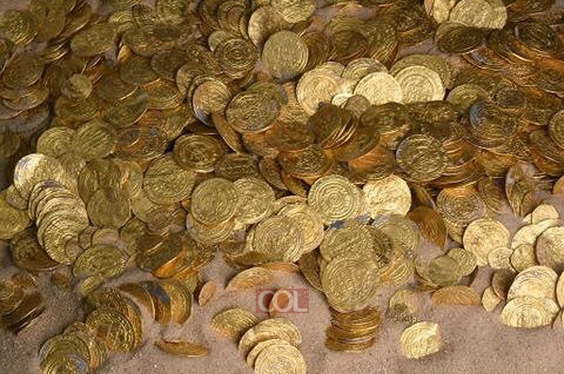תגלית נדירה: בקיסריה נמצא אוצר של 2000 מטבעות זהב 