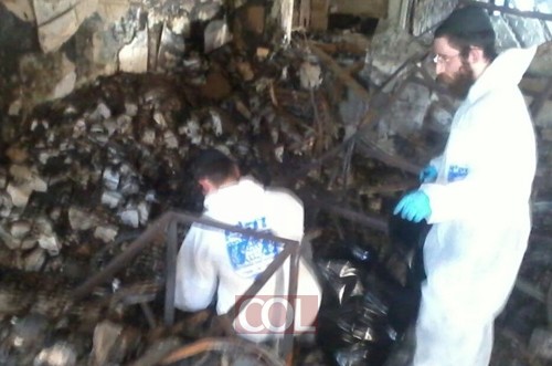 קריית גת: תלמידי הישיבה סייעו בבית הכנסת שנשרף 