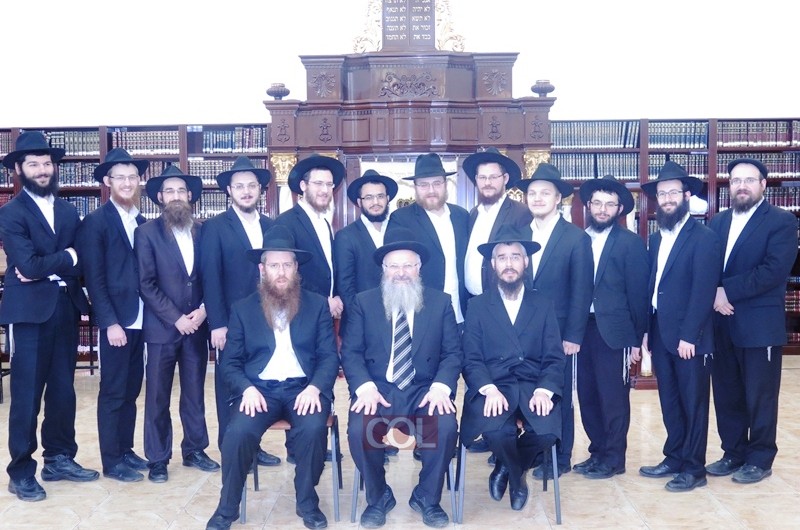 מוסקבה: הרב אליהו בחן את תלמידי הישיבה הגדולה 