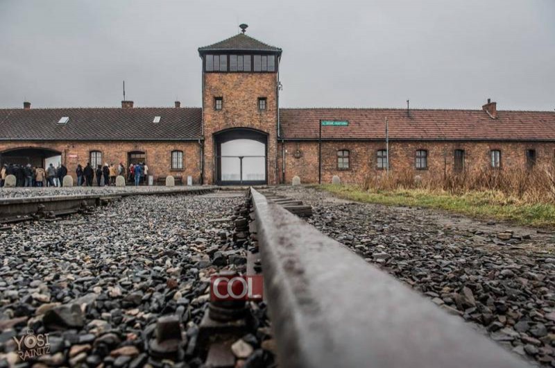 נגד חוק השואה: 'מרכז רבני אירופה' יעתור לבית משפט בפולין