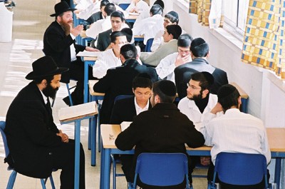 איסורים חדשים: משרד החינוך הצרפתי יצא בהנחיות נגד דת? איסורים חדשים: משרד החינוך הצרפתי יצא בהנחיות נגד דת?