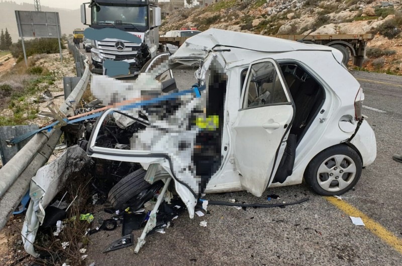 כתוצאה מפיגוע אבנים: תושבת עטרת נהרגה בתאונה