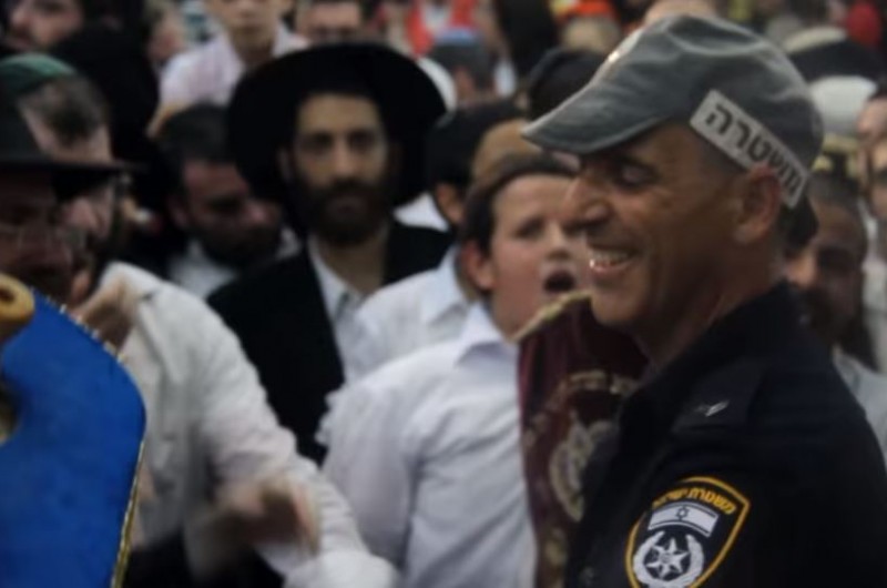 כנסו לאווירה: קליפ מסכם של שלמה-חיים ריבקין, מ'הקפות שניות' המרכזי בכפר חב