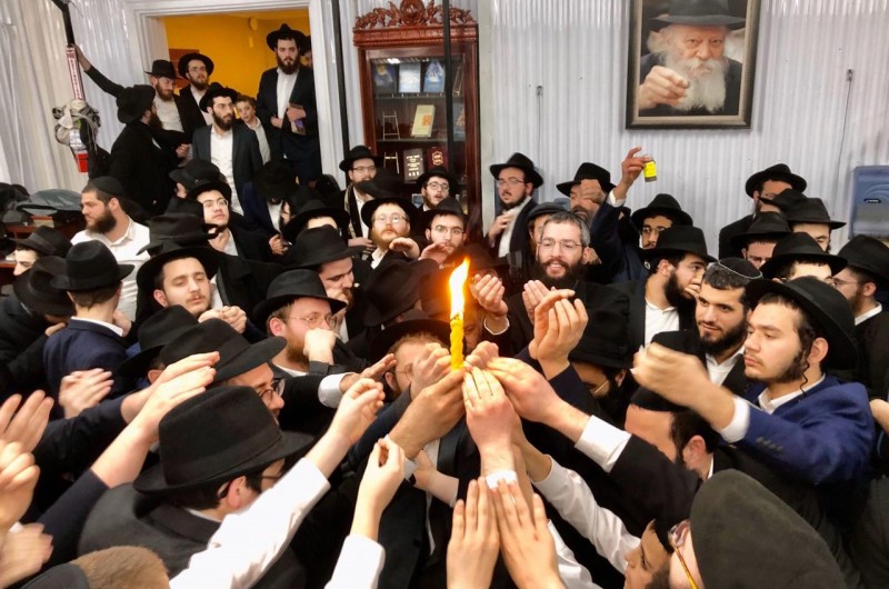 מוצאי שבת הכנה ליום הבהיר יו