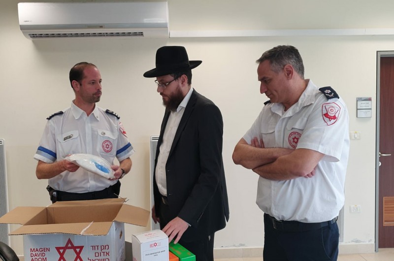 מד מד