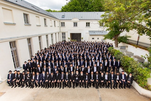 היסטוריה בברינוא: 350 תלמידי הישיבה נוסעים לרבי ל-3 ימים