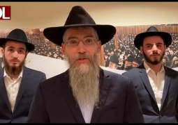 החזן והזמר אברהם פריד, יחד עם בניו בברכת כהנים בנוסח חג חבד החזן והזמר אברהם פריד, יחד עם בניו בברכת כהנים בנוסח חג חבד
