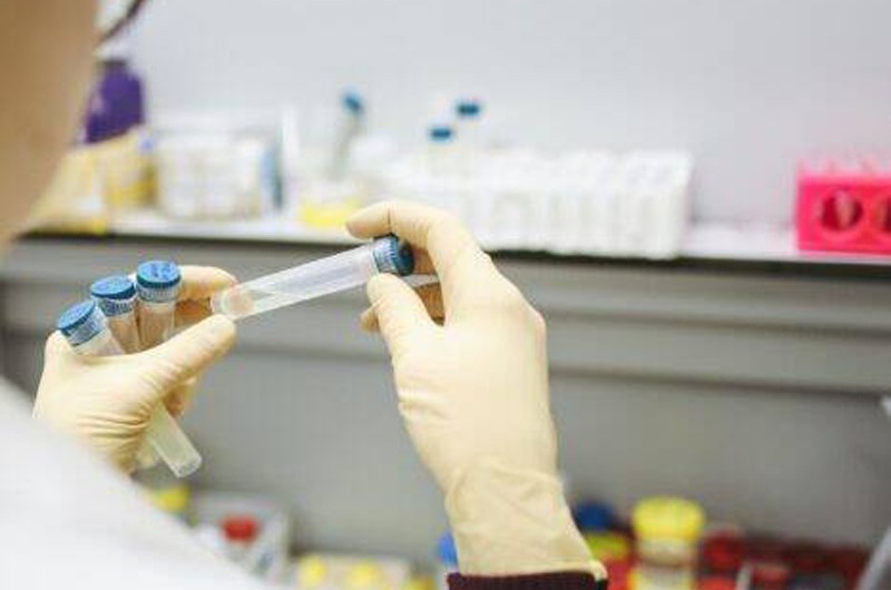 ניסוי חסר תקדים: בריאים יודבקו בקורונה כדי לפתח חיסון