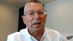תקיעת שופר בהרמת כוסית דרך ה'זום' לכבוד החגים בחברת 'קווים. מנכ״ל החברה מר אריק סיני הסביר למי מהצופים שלא הכיר, מיהו הבעל תוקע, הנהג החב תקיעת שופר בהרמת כוסית דרך ה'זום' לכבוד החגים בחברת 'קווים. מנכ״ל החברה מר אריק סיני הסביר למי מהצופים שלא הכיר, מיהו הבעל תוקע, הנהג החב