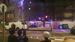 עם רמקול על הכביש: השליח הרב נחום גולדשמיד מביא את שמחת החג בדרך מקורית בשכונות צפון נתניה