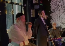 מאחורי הקלעים בחזרות ל'צמאה תשפ מאחורי הקלעים בחזרות ל'צמאה תשפ