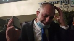 ראש העיר שוחח עם הרב ביטון ופרץ בבכי: ראש העיר שוחח עם הרב ביטון ופרץ בבכי:
