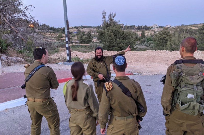 שליחות בגזרה אחרת: הרב איציק ניימרק משלוחי חב