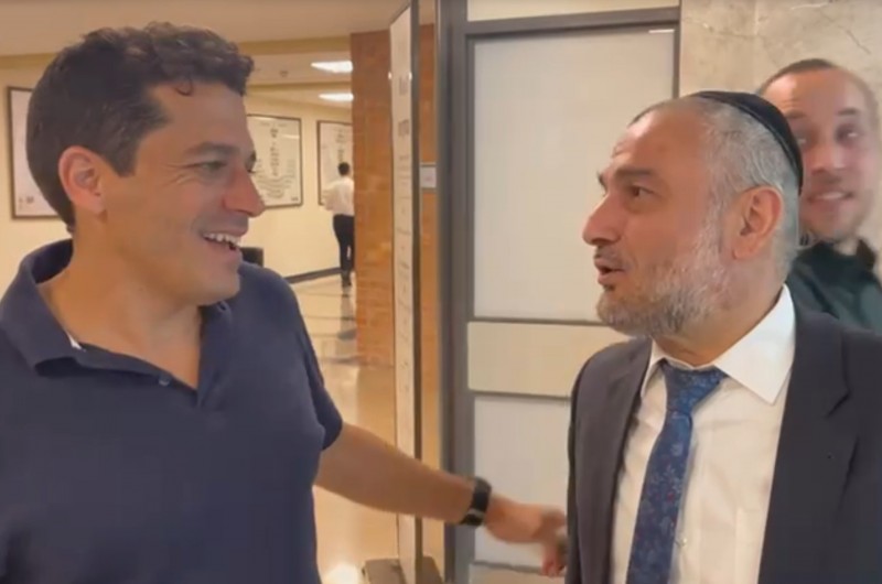 בכנסת: אבוטבול מחמיא לשיקלי על הראיון שהעניק ל'כפר חב