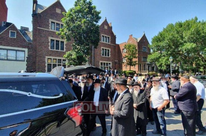 יגיע היום לארץ: הלוויית הרב יעקב צבי הולצמן בקראון הייטס