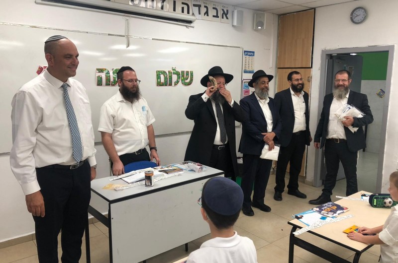 לוד: תלמוד תורה הראשון בארץ שנסגר בגל הרביעי