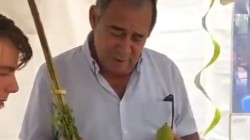 צעירים מנס ציונה התנדבו בפעילות סוכות של בית חב צעירים מנס ציונה התנדבו בפעילות סוכות של בית חב