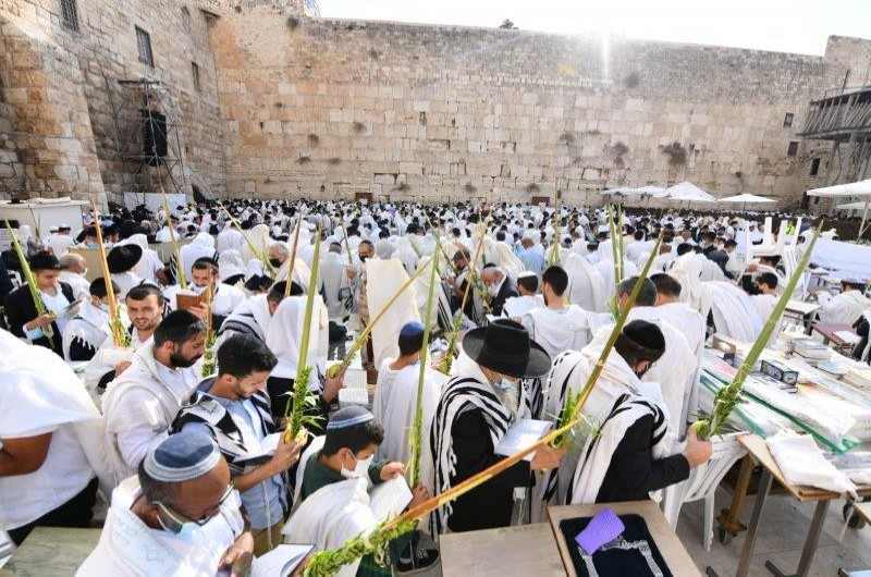 מיליון אנשים פקדו את הכותל המערבי בימי הסליחות והחגים