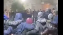 עשרות מתלמידי המכינה הקדם צבאית קשת הגולן מנגנים בריקוד את הניגון 'צמאה לך נפשי' של הרבי על רקע השלג היורד ברמת הגולן עשרות מתלמידי המכינה הקדם צבאית קשת הגולן מנגנים בריקוד את הניגון 'צמאה לך נפשי' של הרבי על רקע השלג היורד ברמת הגולן