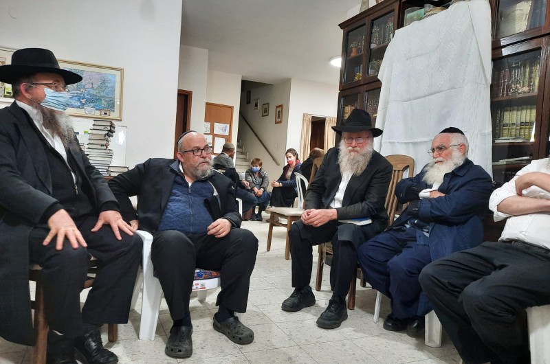 משפחת גרין יושבת שבעה על פטירת אביהם הרה