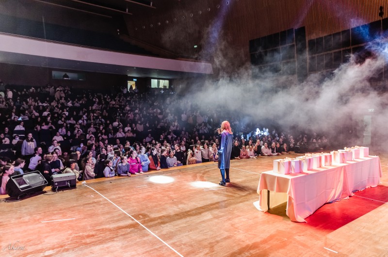 למעלה מ-20 כרטיסי טיסה לרבי הוגרלו: כנס ענק של 'בנות חב